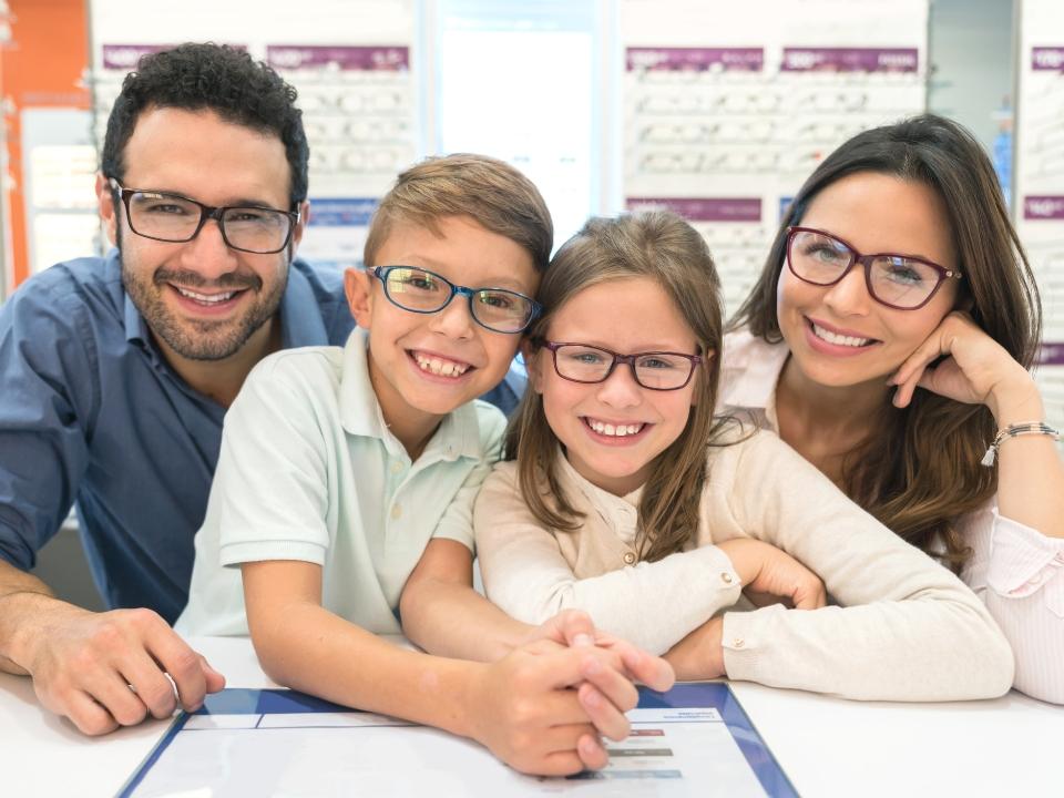 usmiechnięta rodzina